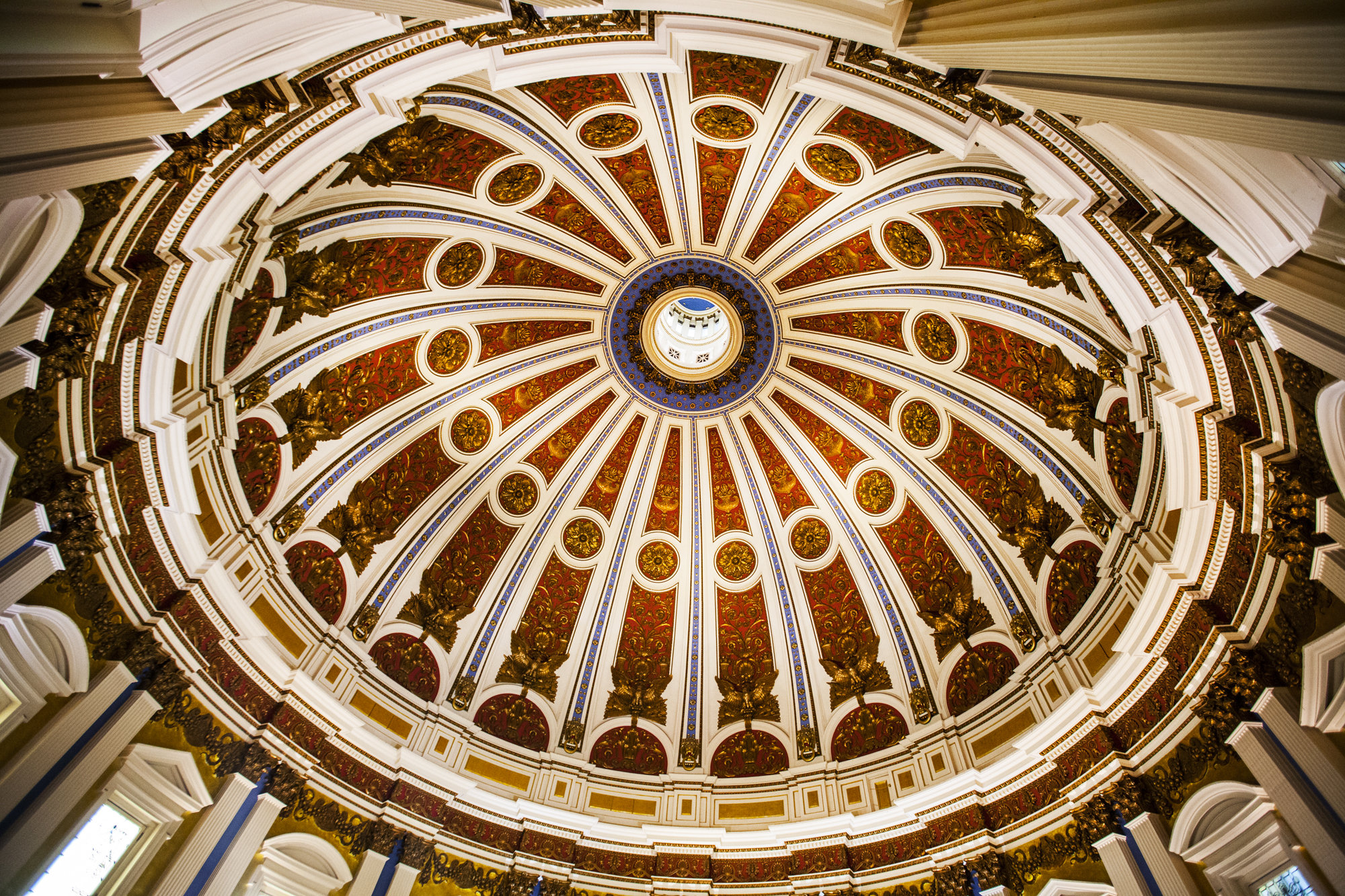 a-look-at-the-capitol-dome-inside-and-out--a1e6f8ff6b3f3f52.jpg