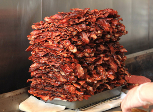 1342811942-huge-pile-of-bacon.jpg