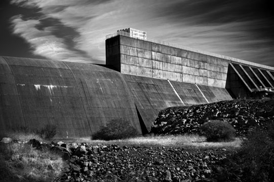 oroville_dam-spillway.jpg