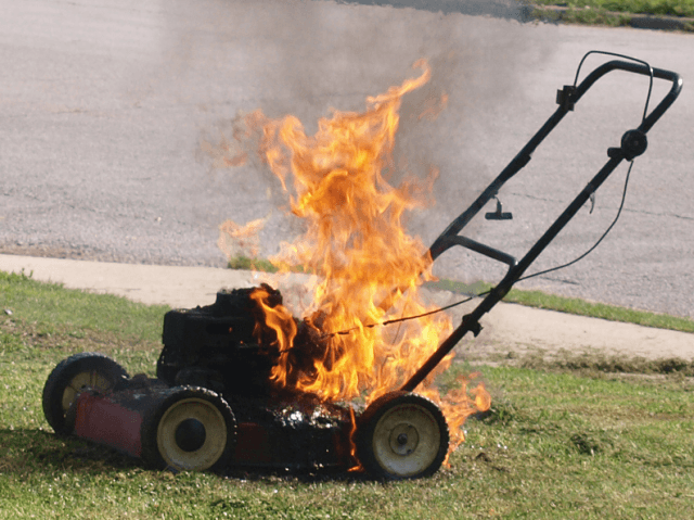 Lawnmower-fire-Frank-Boston-Flickr-CC-Cropped-640x479.png