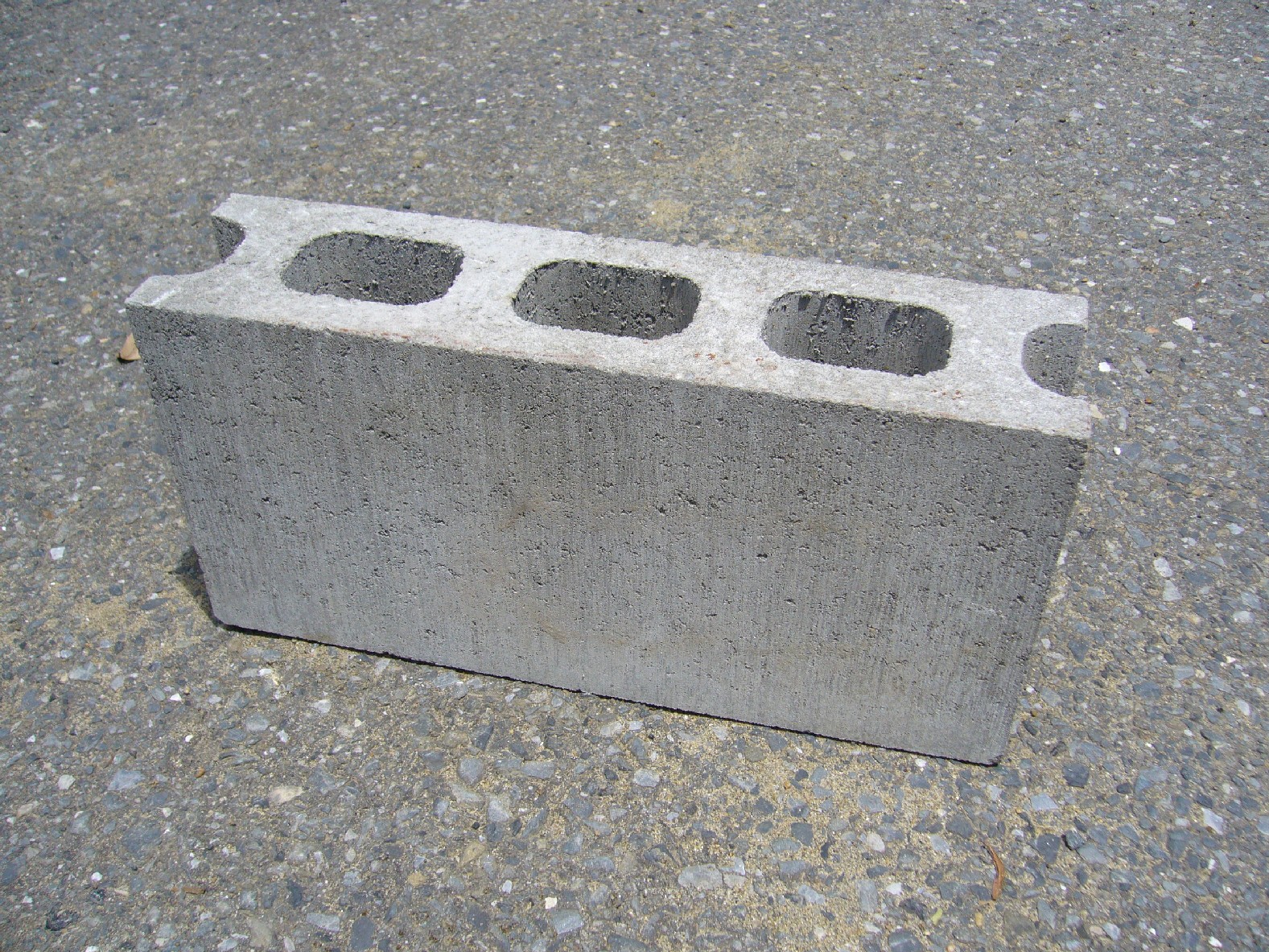 Concrete-block%2Cjapan.JPG