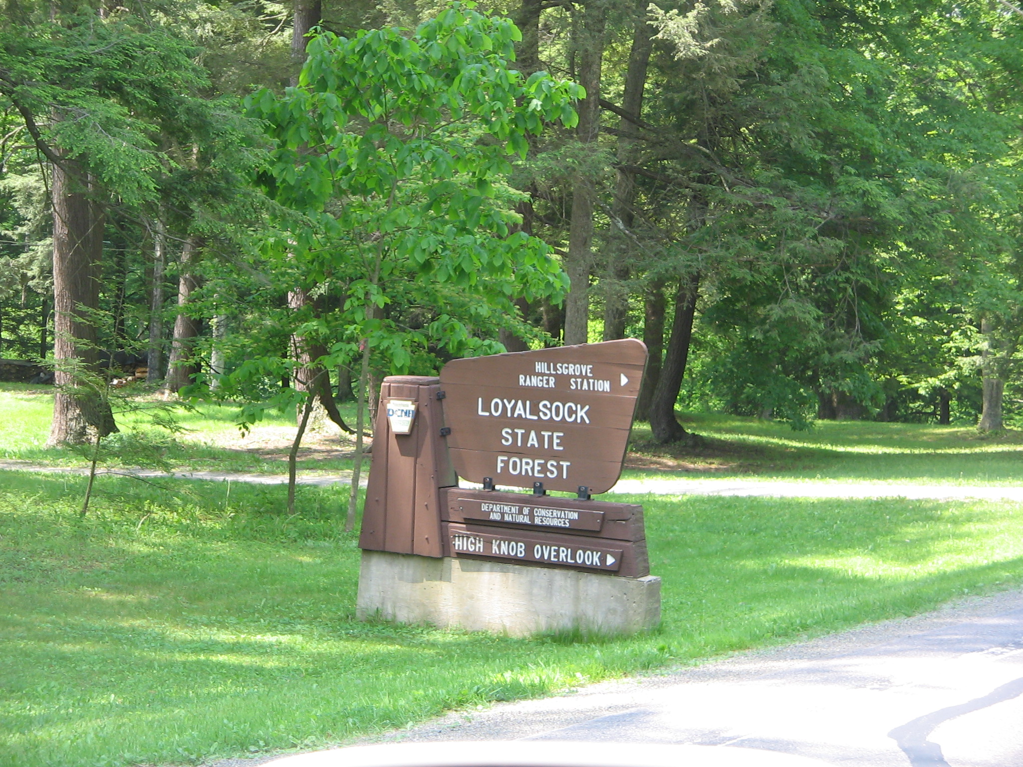 Loyalsock_State_Forest_Sign.jpg