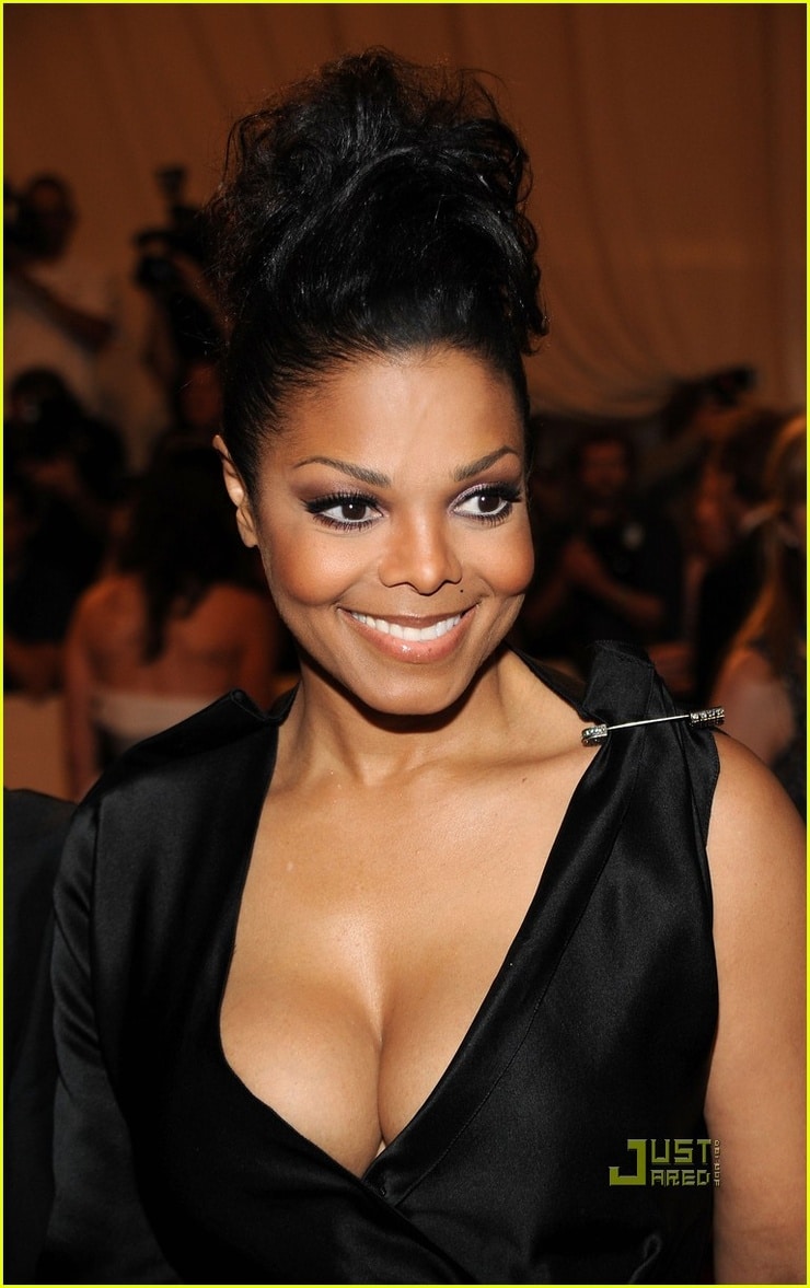 740full-janet-jackson.jpg