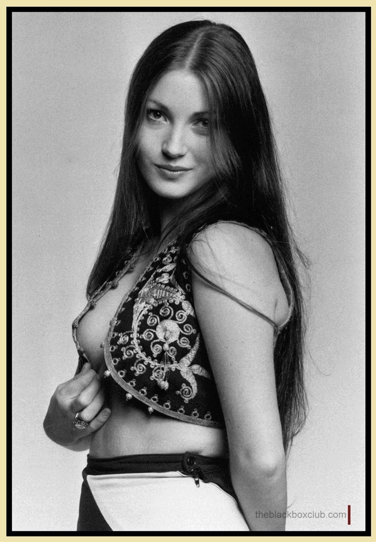 740full-jane-seymour.jpg