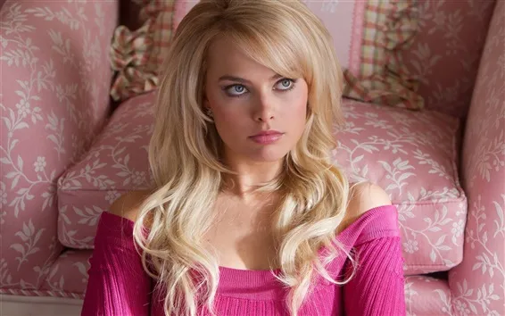 The-Wolf-of-Wall-Street-Margot-Robbie_m.webp