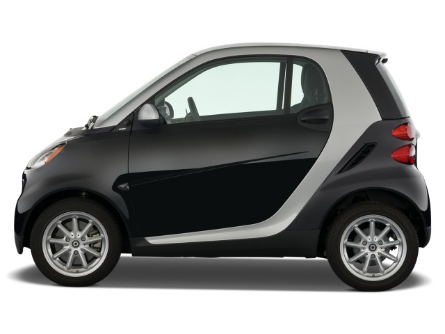 2009-smart-fortwo-2-door-coupe-passion-side-exterior-view_100256569_m.jpg