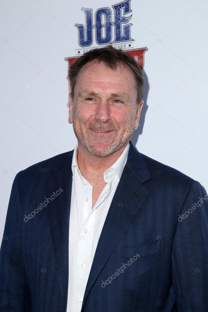 depositphotos_76585453-stock-photo-colin-quinn.jpg