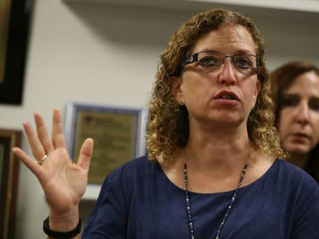 debbie-wasserman-schultz-hand-up-getty-640x480.jpg