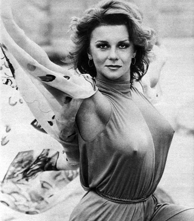 740full-ann--margret.jpg