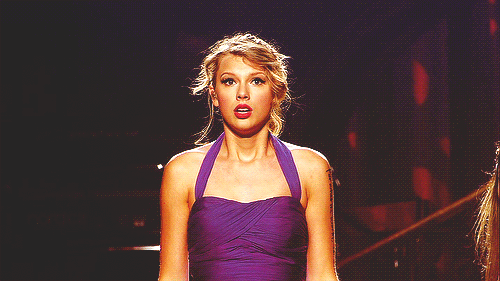 1422017522-taylor-swift-surprised-gasp-face.gif