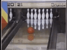 bowling-strike.gif