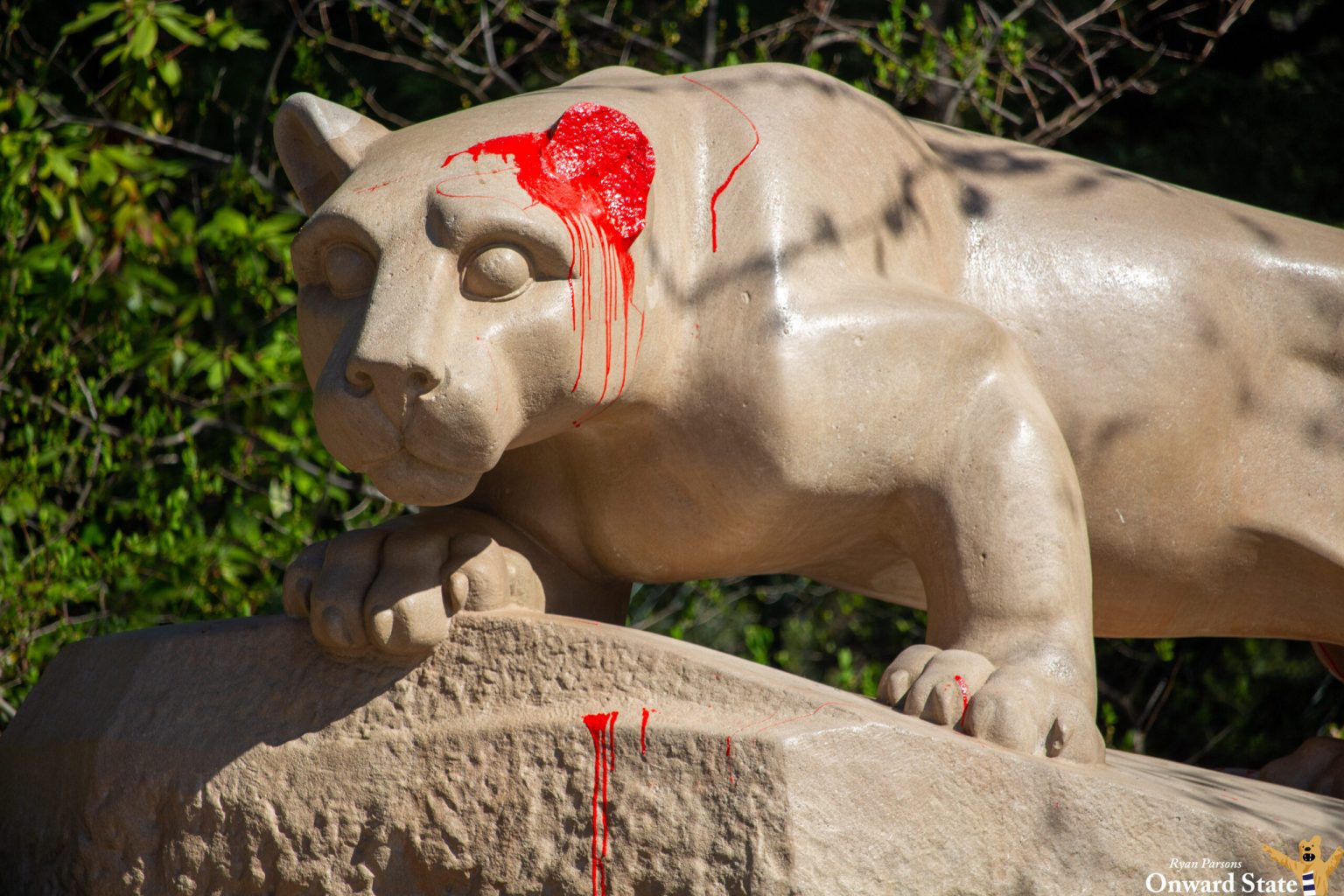 lion-shrine-vandalized-.jpeg